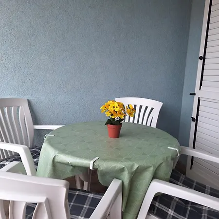 Apartament T & I Biograd Na Moru