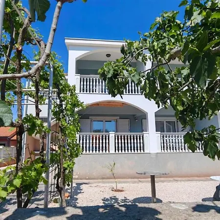 T & I Apartament *